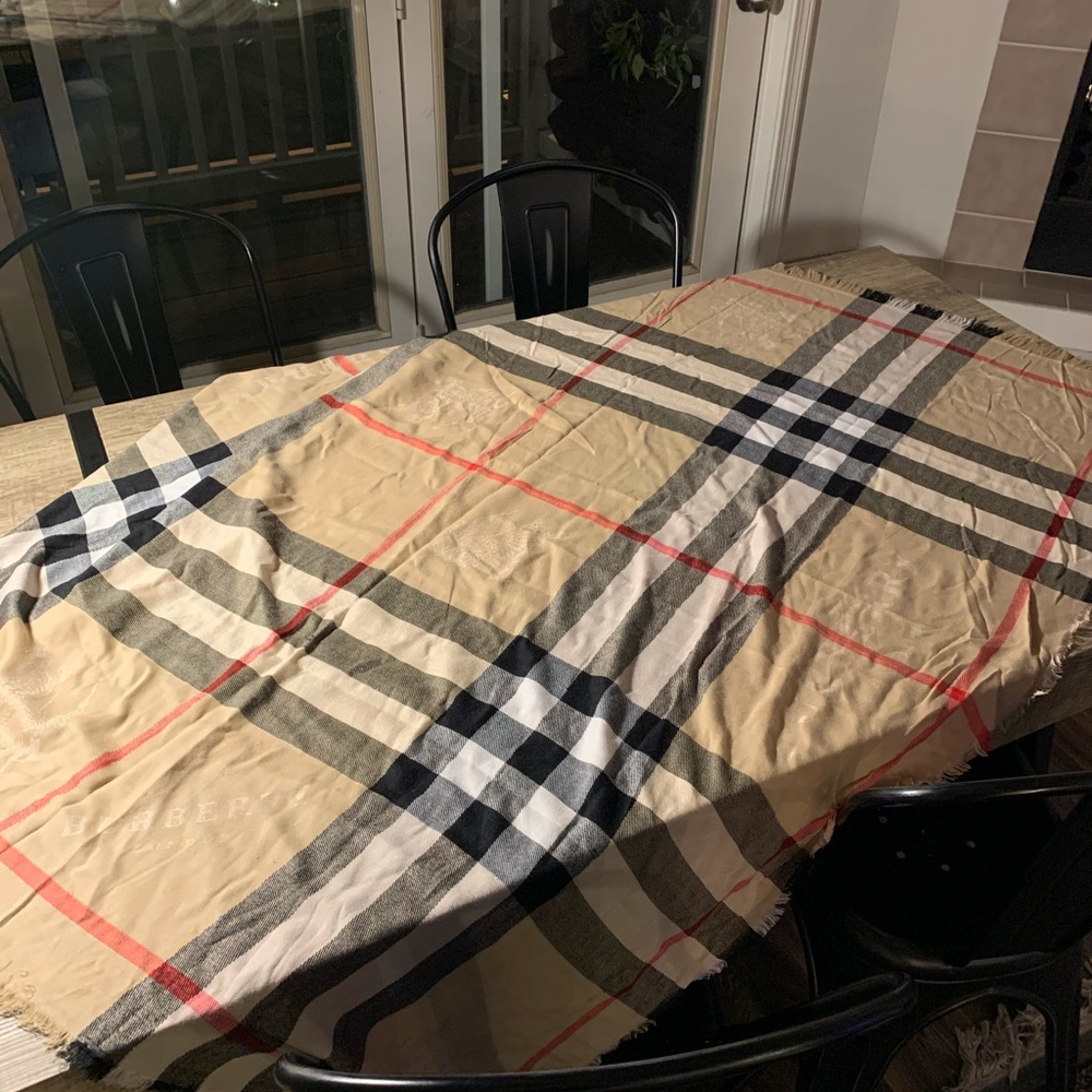 Burberry lightweight silk wool scarf wrap